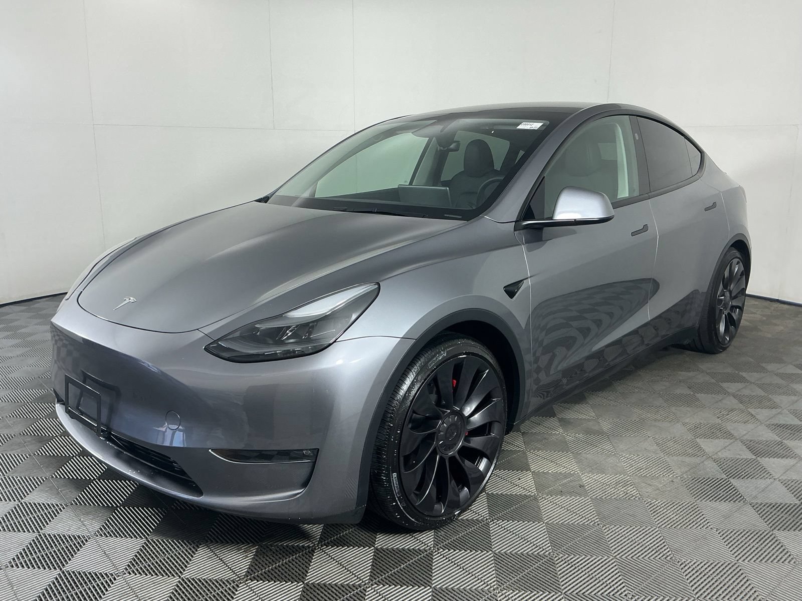 Used 2025 Tesla Model Y Performance AWD/4WD image 4