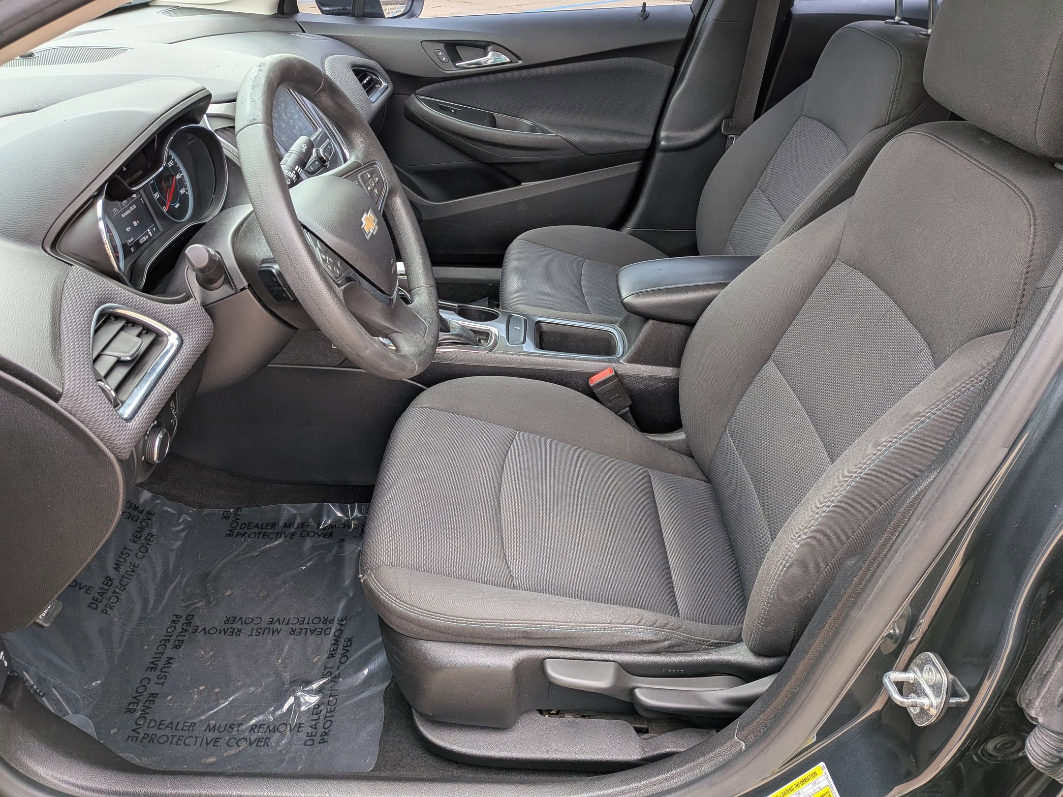 Used 2017 Chevrolet Cruze LT FWD image 11