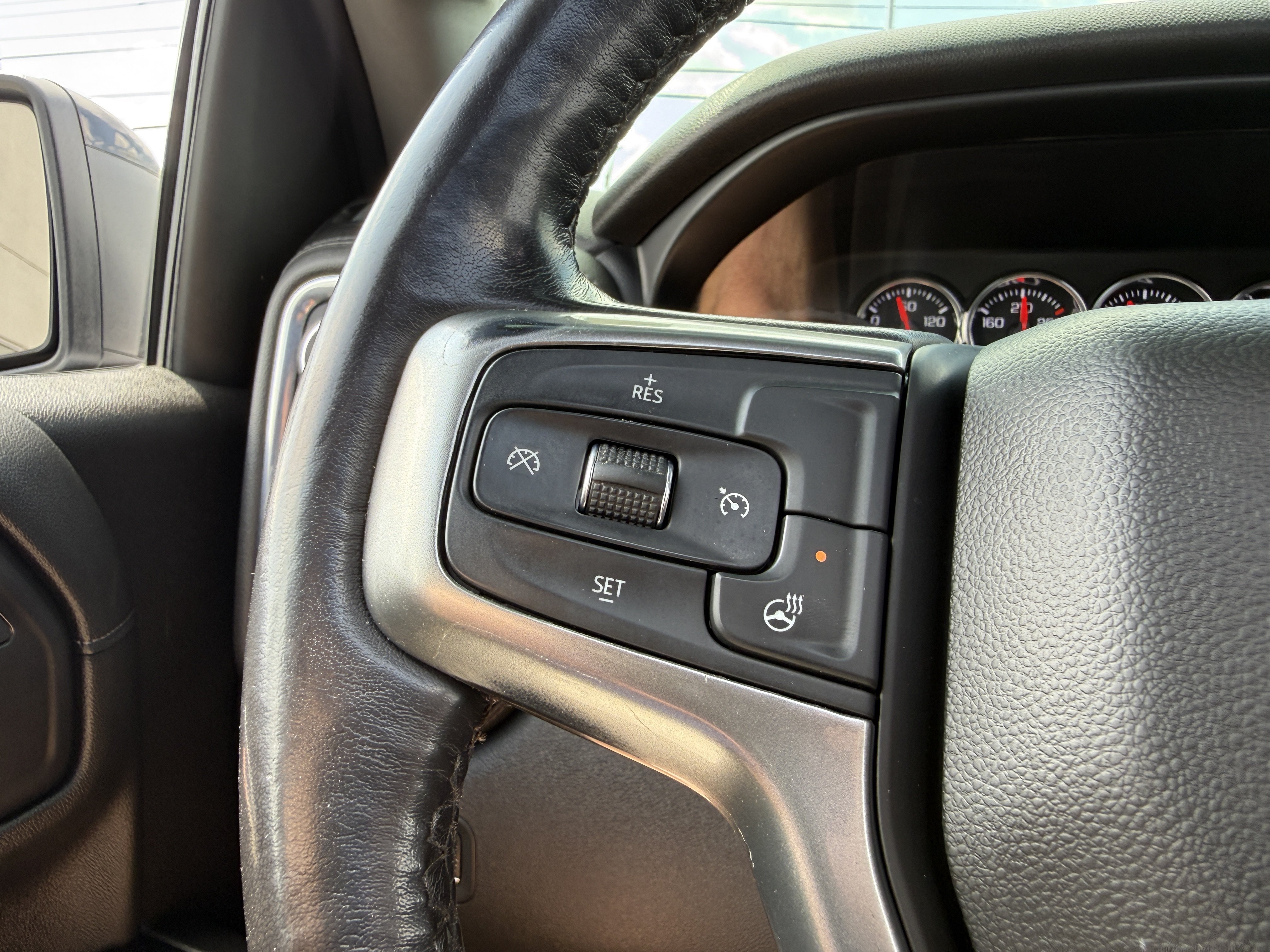 Used 2021 Chevrolet Silverado 1500 LT Trail Boss w/ Convenience Package II AWD/4WD image 18