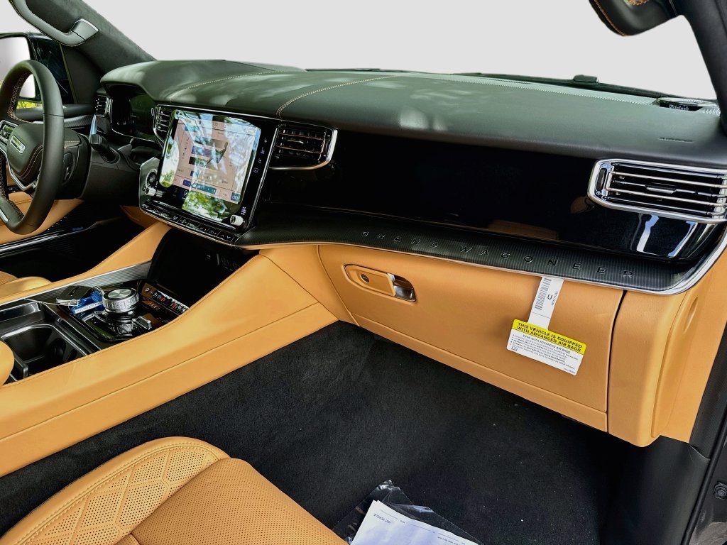 New 2026 Jeep Grand Wagoneer Summit AWD/4WD image 33