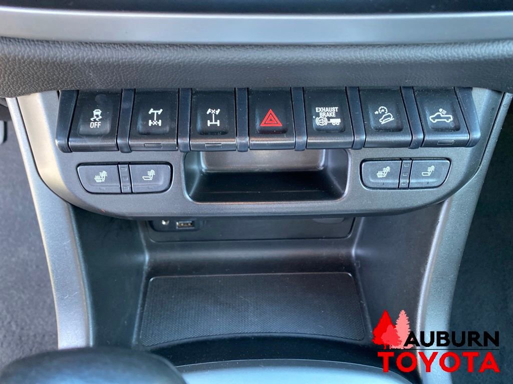 Used 2022 Chevrolet Colorado ZR2 w/ ZR2 Dusk Special Edition AWD/4WD image 43