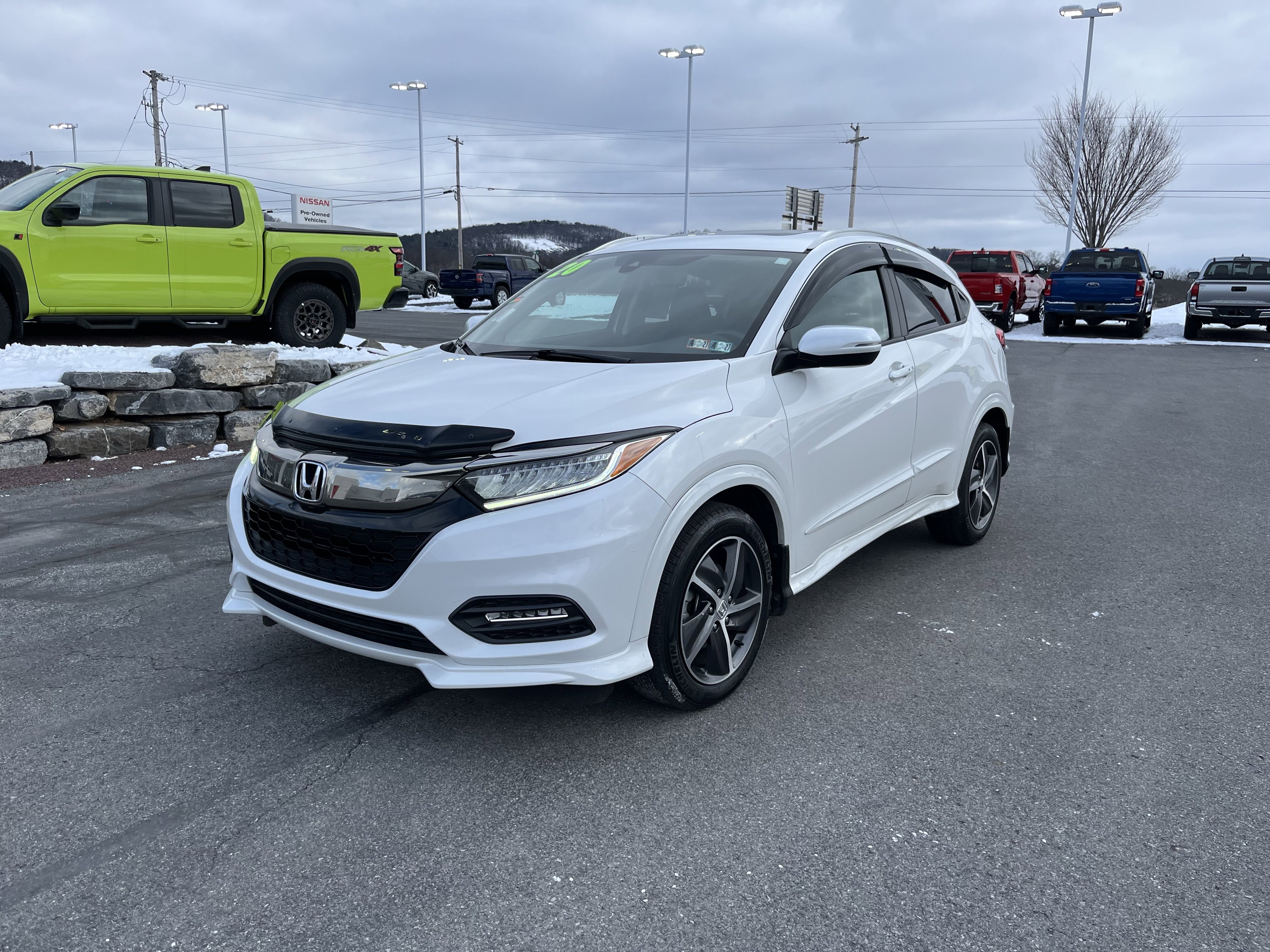 Used 2020 Honda HR-V Touring image 4