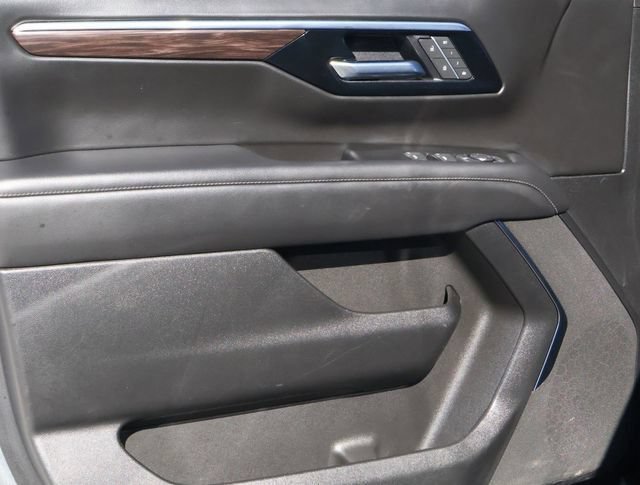 Used 2025 Chevrolet Tahoe Z71 AWD/4WD image 15