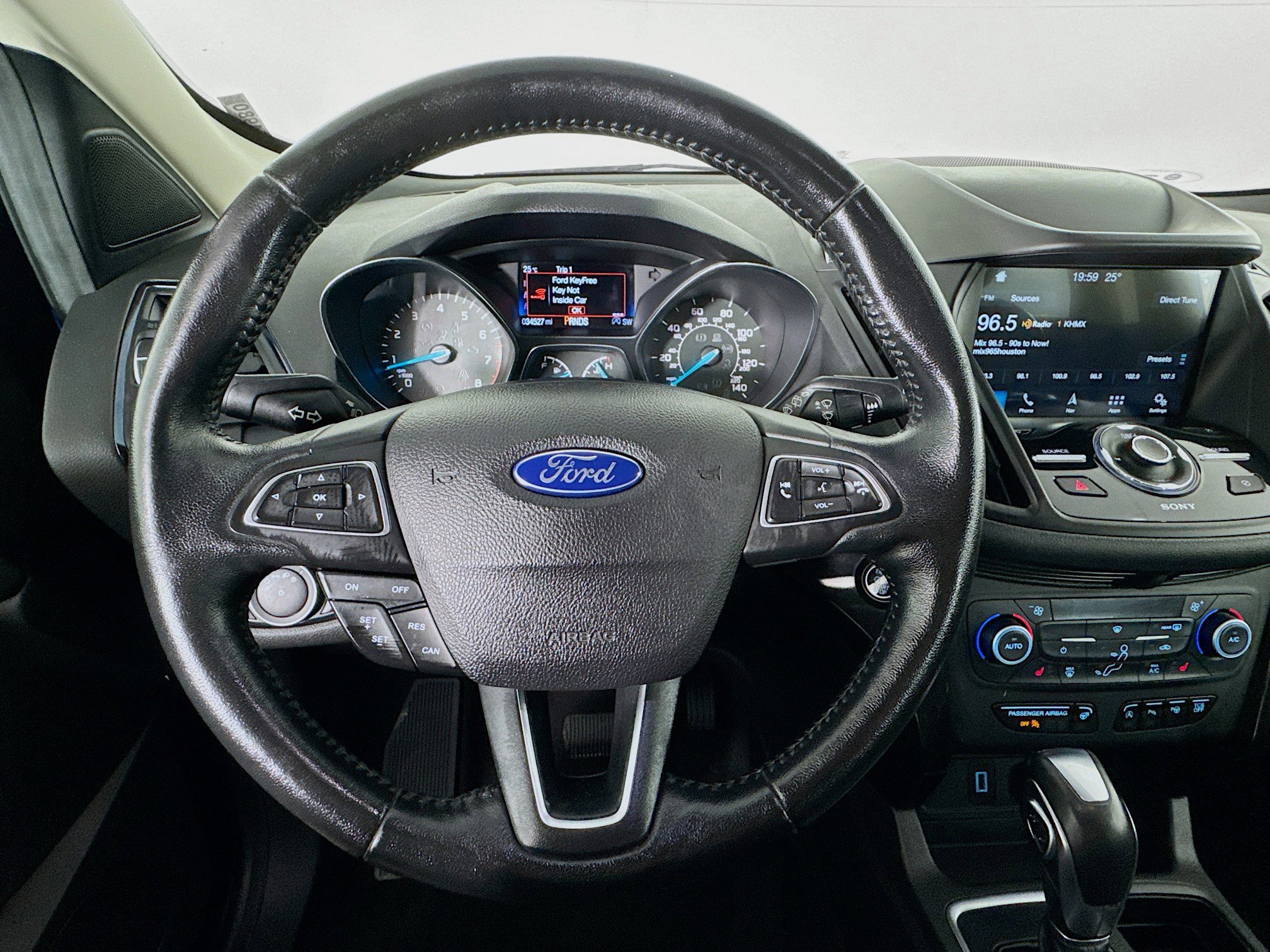 Used 2019 Ford Escape Titanium image 11