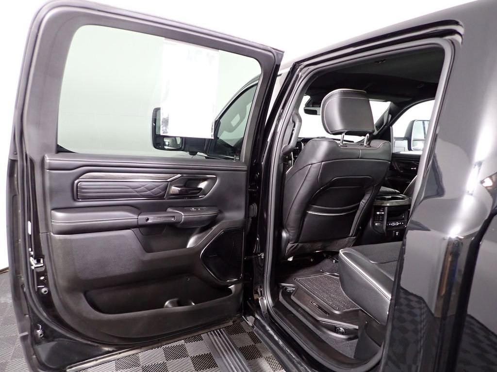 Used 2025 RAM 1500 Limited w/ Trailer Tow Group image 38