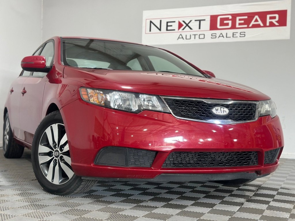 Used 2013 Kia Forte EX w/ Premium Pkg image 3