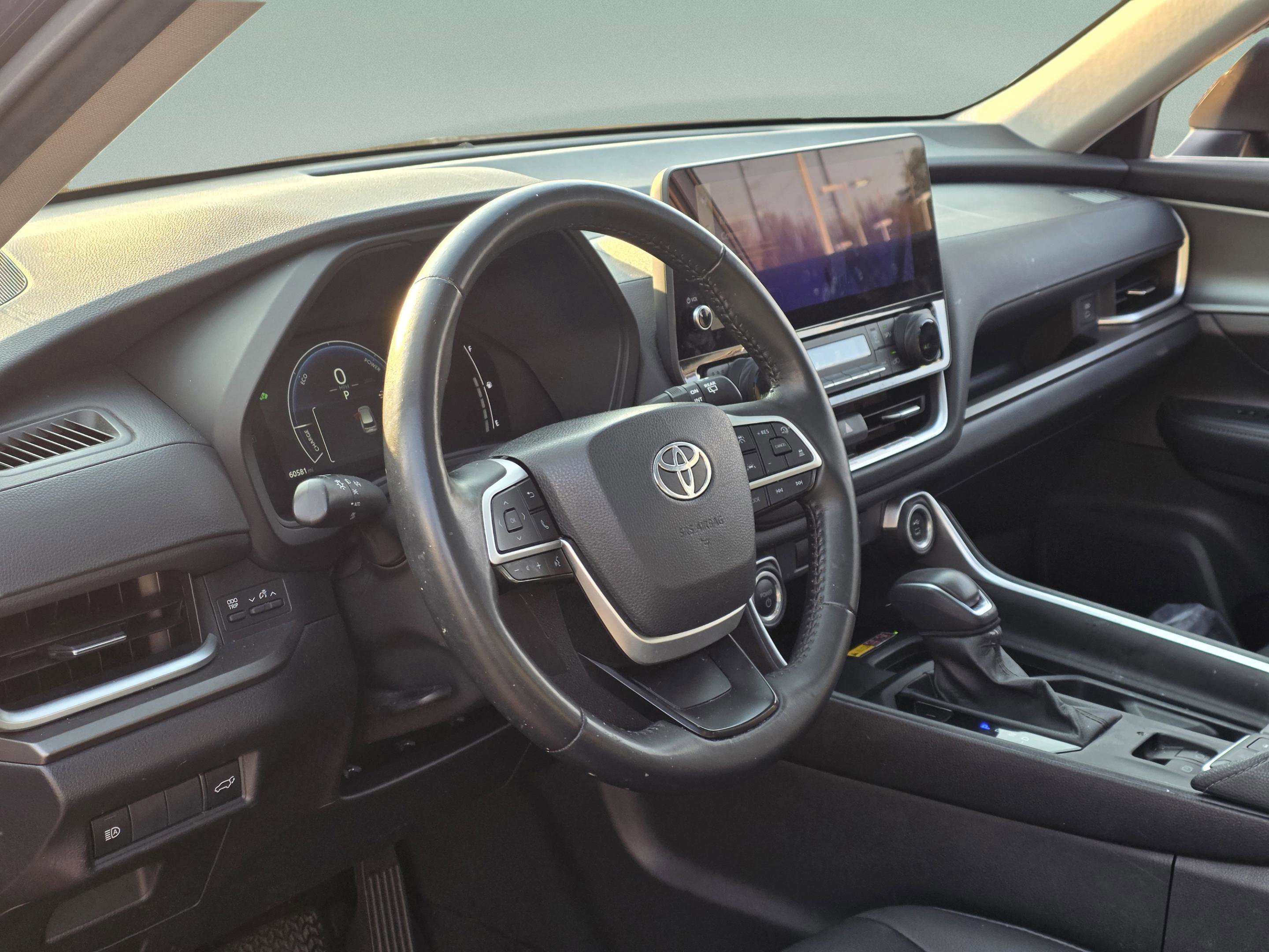 Used 2024 Toyota Grand Highlander XLE image 11
