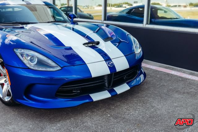 Used 2013 SRT Viper GTS w/ GTS Laguna Interior Pkg RWD image 23