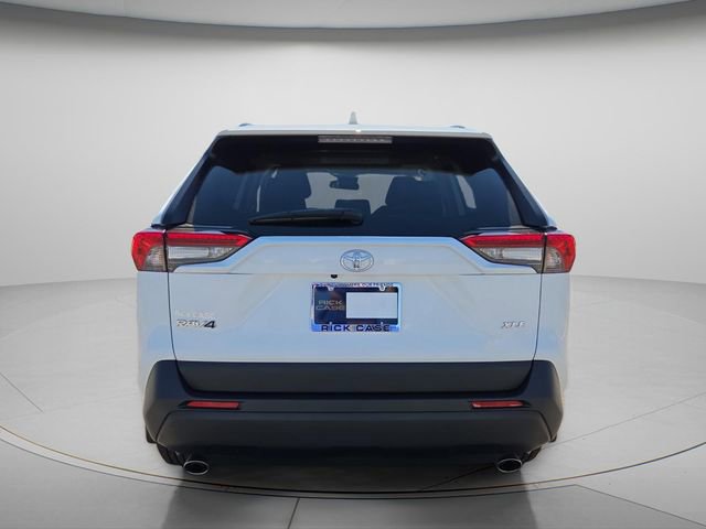 Used 2024 Toyota RAV4 XLE w/ Convenience Package image 5