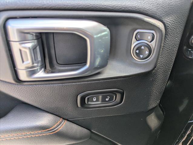Used 2022 Jeep Gladiator Mojave w/ LED Lighting Group AWD/4WD image 10