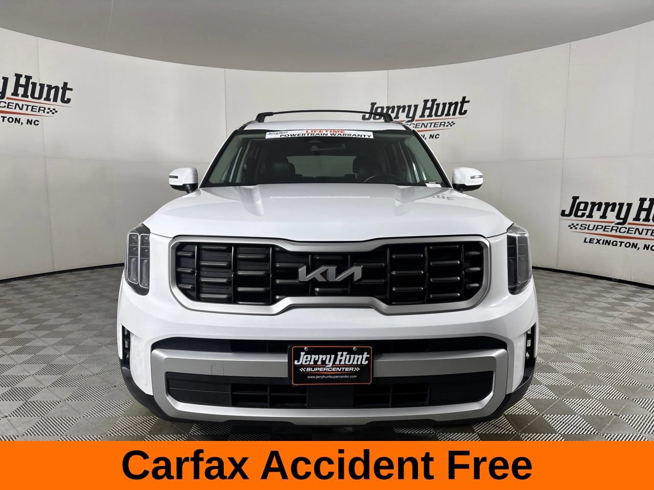 Used 2025 Kia Telluride S AWD/4WD image 3