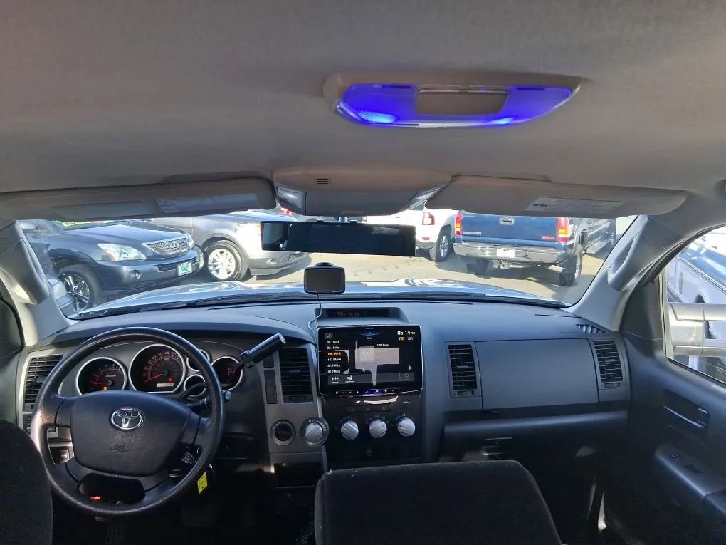 Used 2010 Toyota Tundra 4x4 Double Cab image 12
