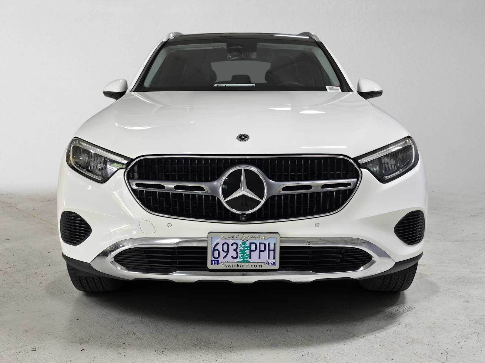 Used 2024 Mercedes-Benz GLC 300 4MATIC image 8