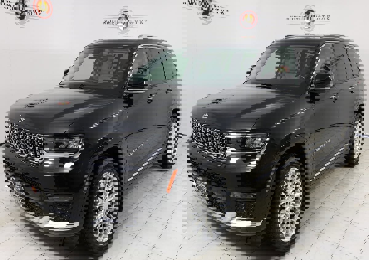 Used 2021 Jeep Grand Cherokee L Summit w/ MOPAR Finishing Package image 5