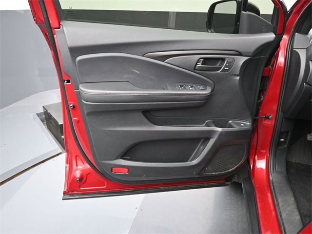 Used 2025 Honda Ridgeline TrailSport image 22