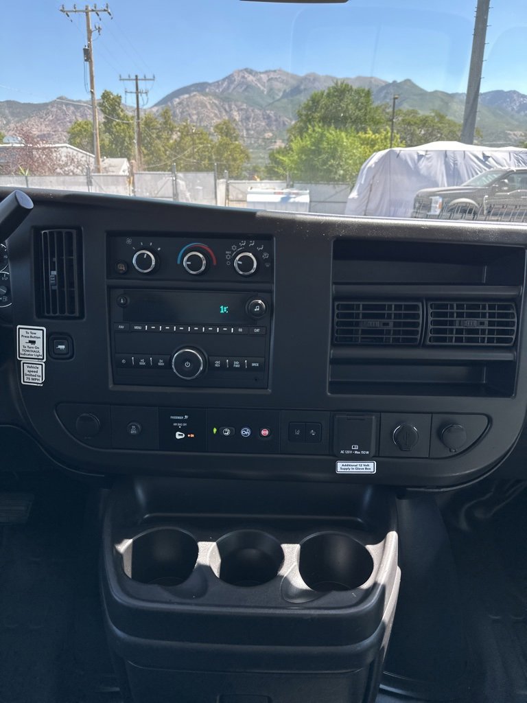 Used 2022 GMC Savana 3500 Extended w/ Power Convenience Package image 22