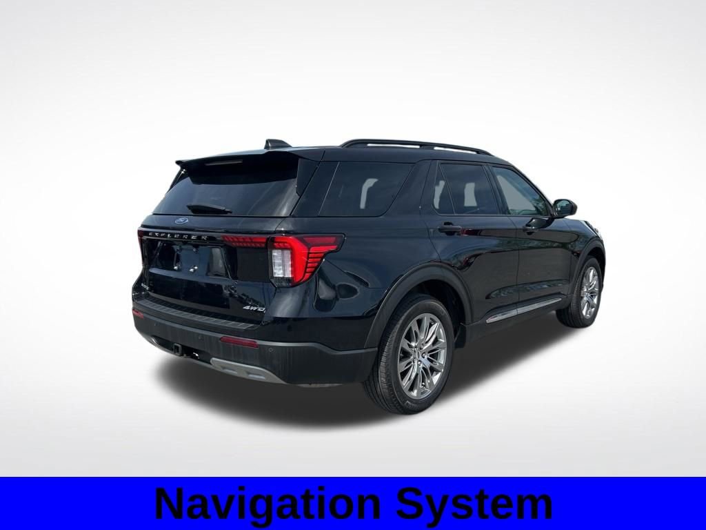 Used 2025 Ford Explorer Active w/ Active Comfort Package AWD/4WD image 4