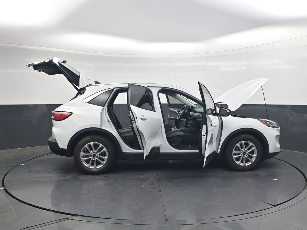 Used 2022 Ford Escape SE w/ Convenience Package FWD image 45