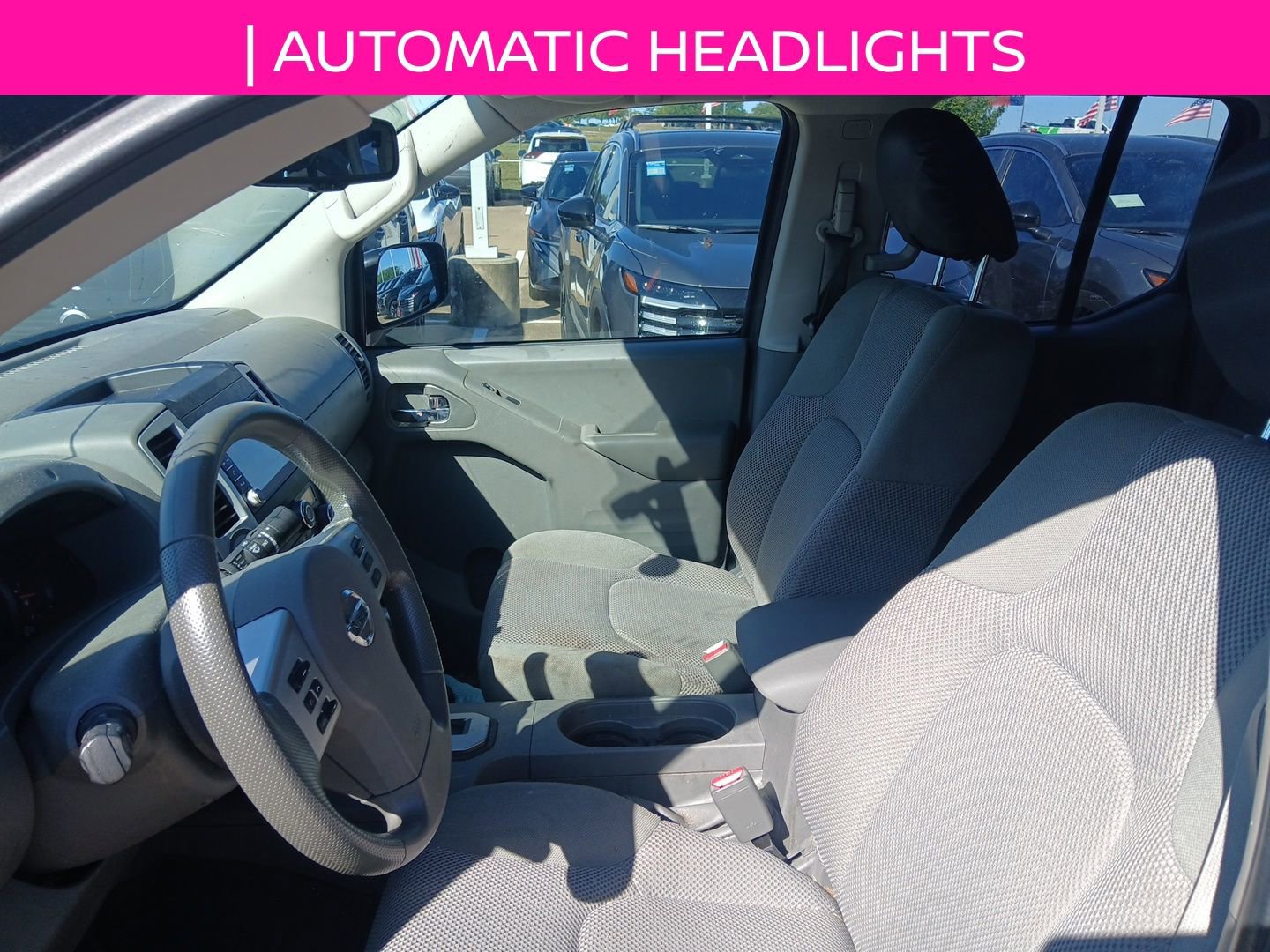 Used 2020 Nissan Frontier SV w/ Midnight Edition Floor Mats image 10