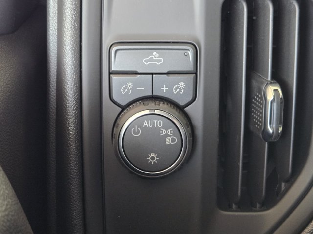New 2026 Chevrolet Silverado 1500 Custom w/ LPO, Dark Essentials Package RWD image 19