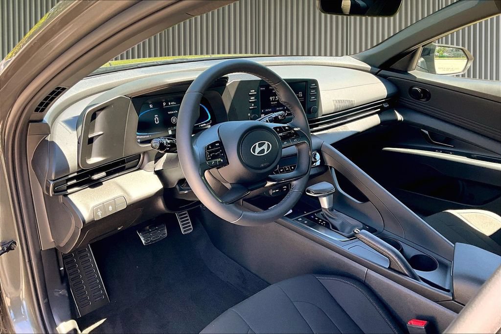 New 2026 Hyundai Elantra Sport FWD image 7