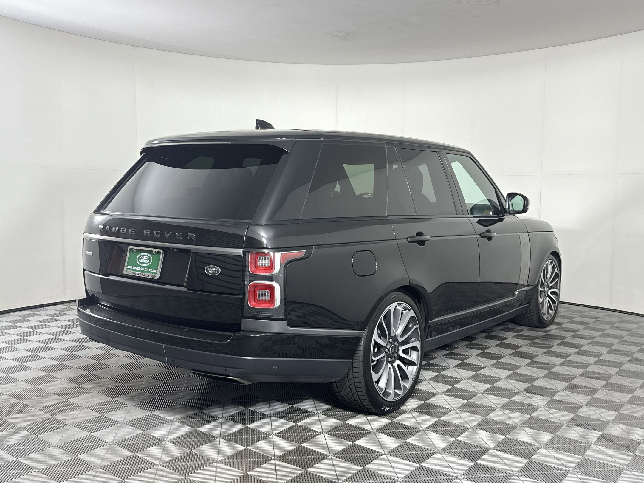 Used 2019 Land Rover Range Rover Supercharged AWD/4WD image 9