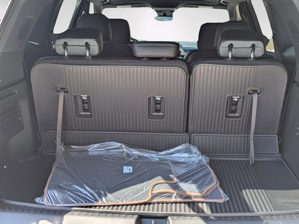 New 2026 GMC Acadia AT4 w/ Super Cruise Package image 5