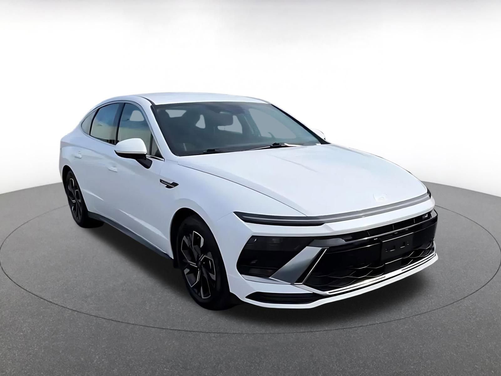 Used 2025 Hyundai Sonata SEL image 3