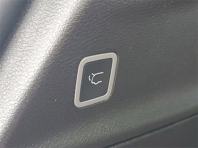 New 2026 Chrysler Pacifica Select image 8