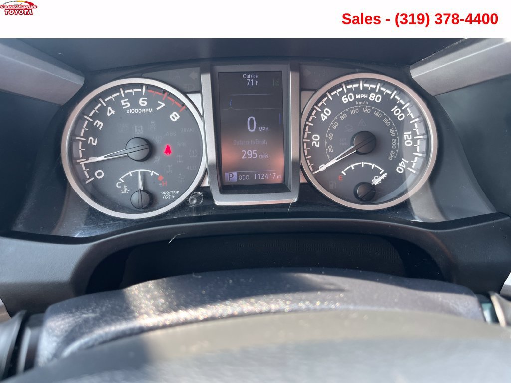 Used 2018 Toyota Tacoma SR5 w/ Four Season Floor Mat Package AWD/4WD image 17