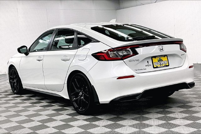 Used 2024 Honda Civic Sport image 2