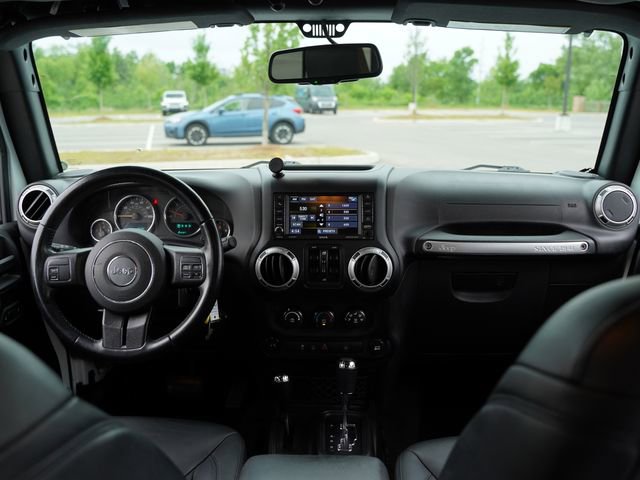 Used 2018 Jeep Wrangler Unlimited Sahara AWD/4WD image 25