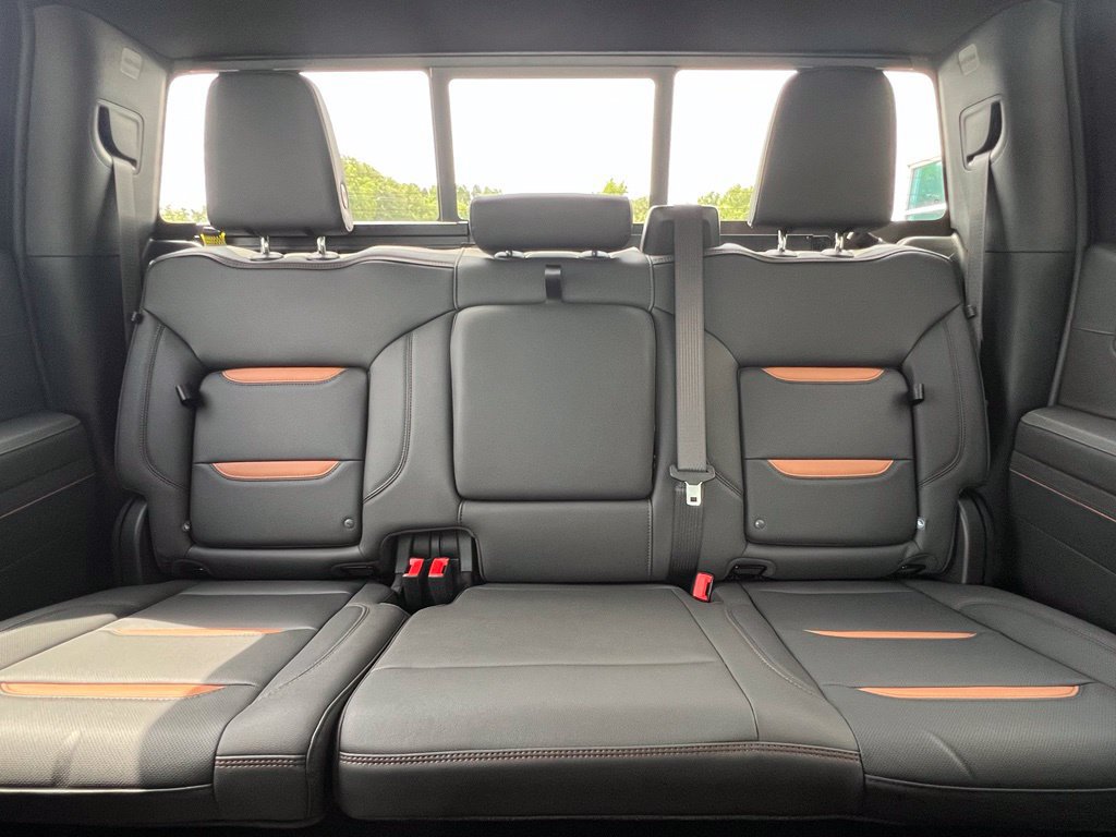 New 2026 GMC Sierra 1500 AT4 w/ AT4 Premium Package AWD/4WD image 12