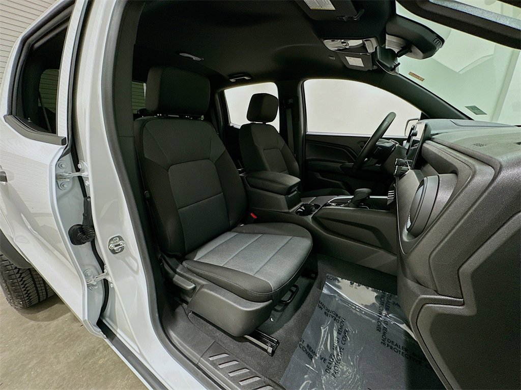 Used 2024 Chevrolet Colorado Trail Boss image 28