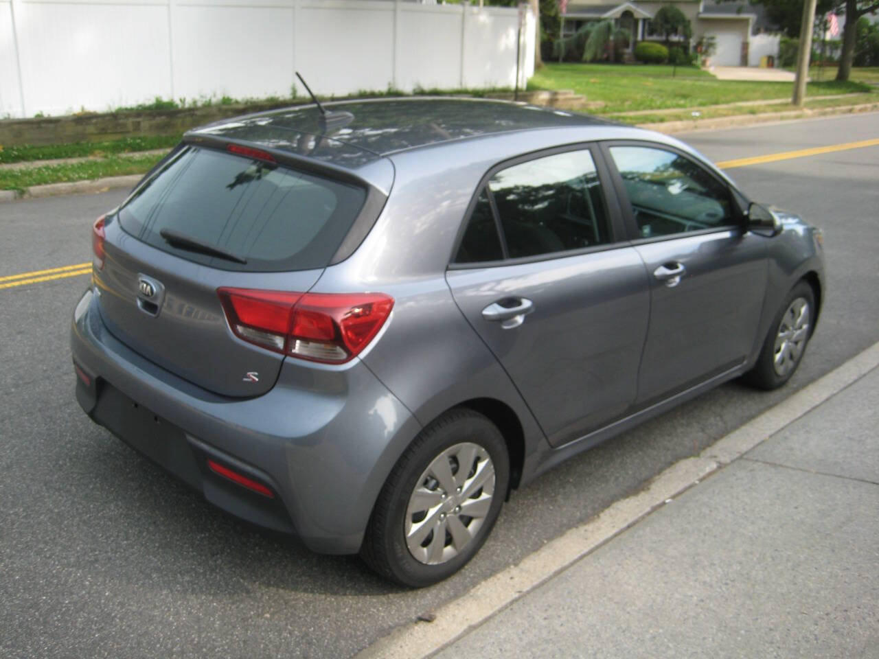 Used 2020 Kia Rio S FWD image 5