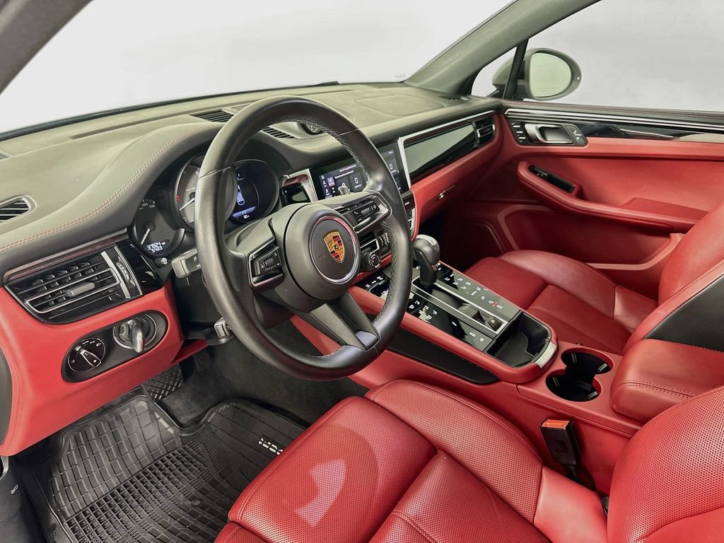 Used 2023 Porsche Macan S AWD/4WD image 9