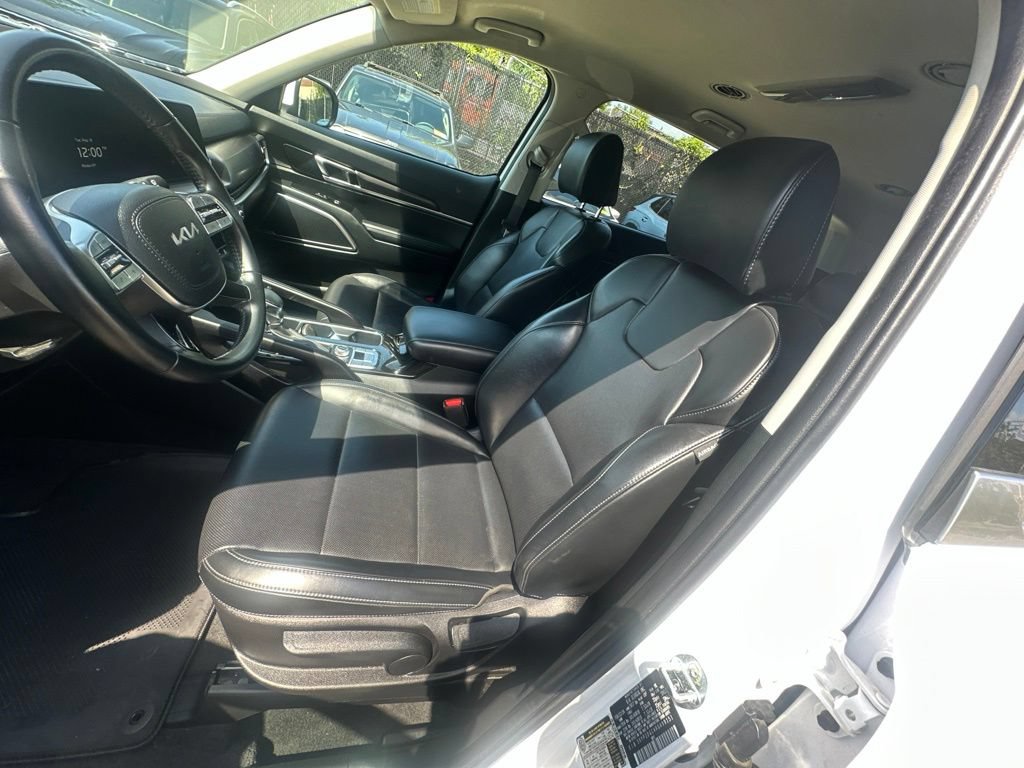 Used 2024 Kia Telluride LX AWD/4WD image 10