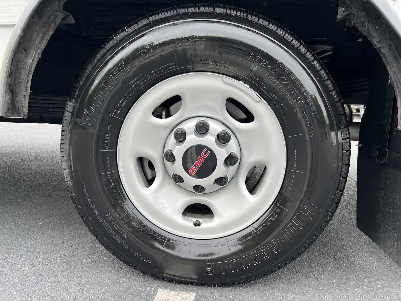 New 2025 GMC Savana 3500 w/ Power Convenience Package image 22