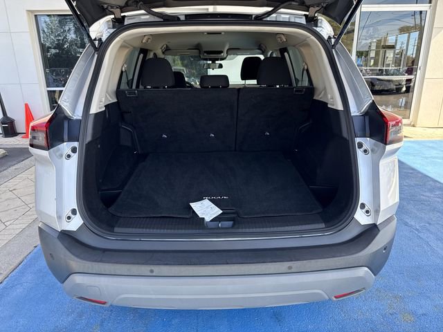 Used 2023 Nissan Rogue SV image 29