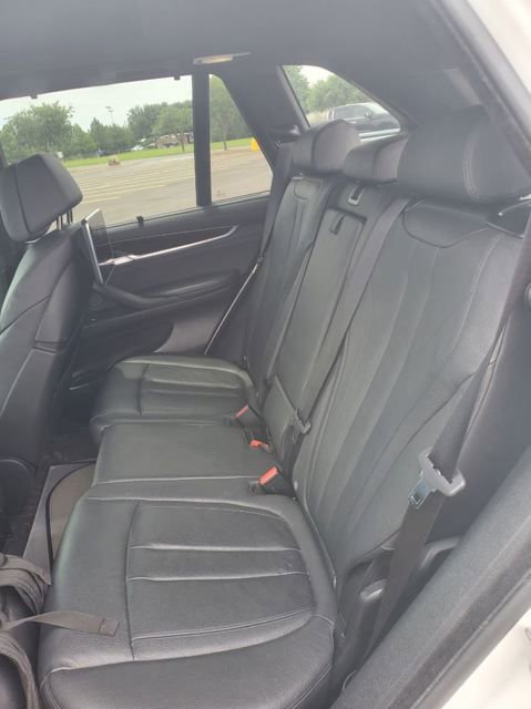 Used 2017 BMW X5 xDrive50i AWD/4WD image 16