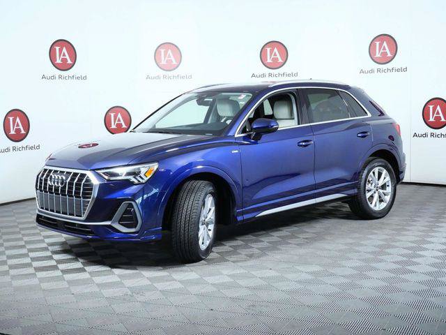 Certified 2023 Audi Q3 2.0T Premium Plus w/ Premium Plus Package AWD/4WD image 4