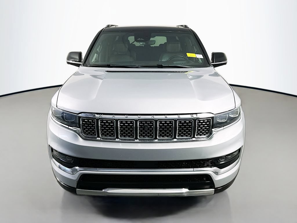 Used 2023 Jeep Grand Wagoneer 4WD image 2