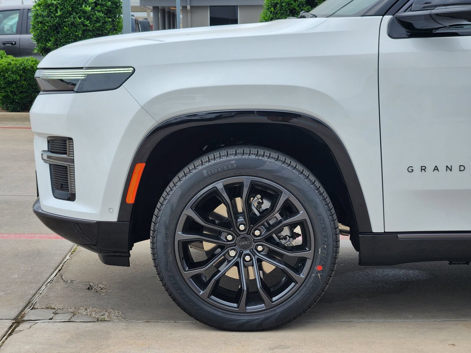 New 2026 Jeep Grand Wagoneer Summit AWD/4WD image 9