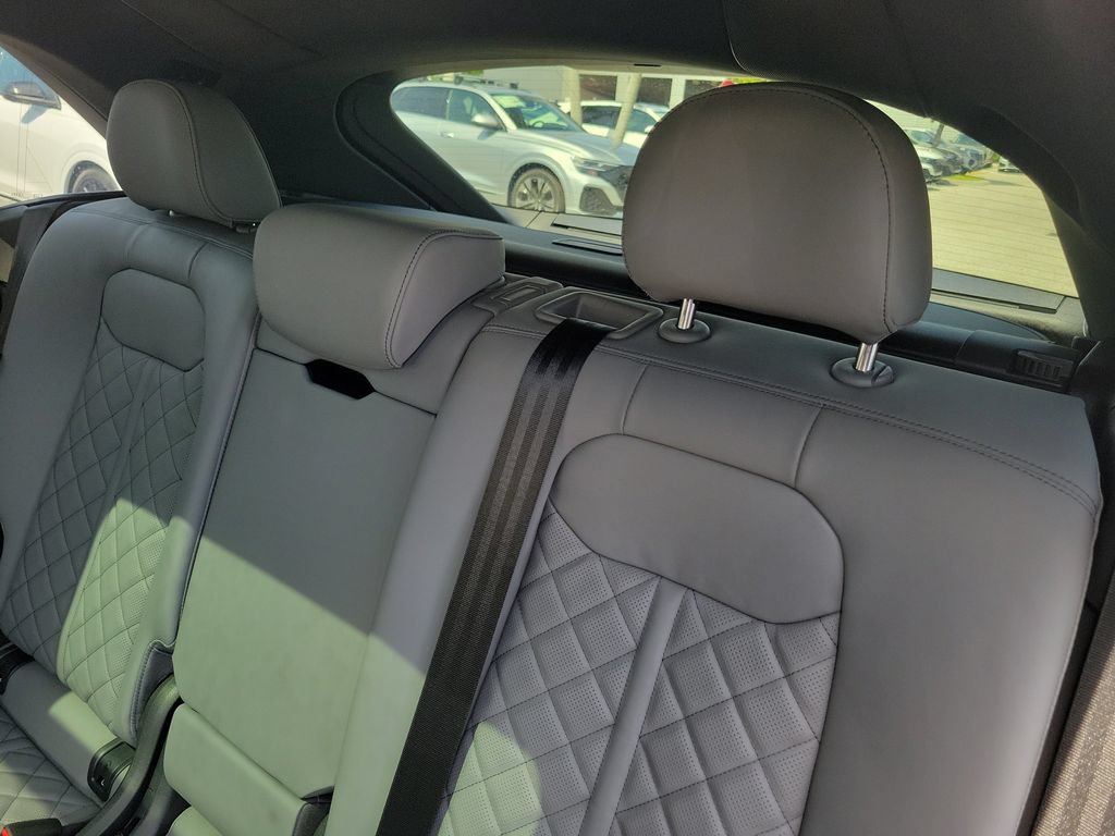New 2026 Audi SQ8 Premium Plus AWD/4WD image 26