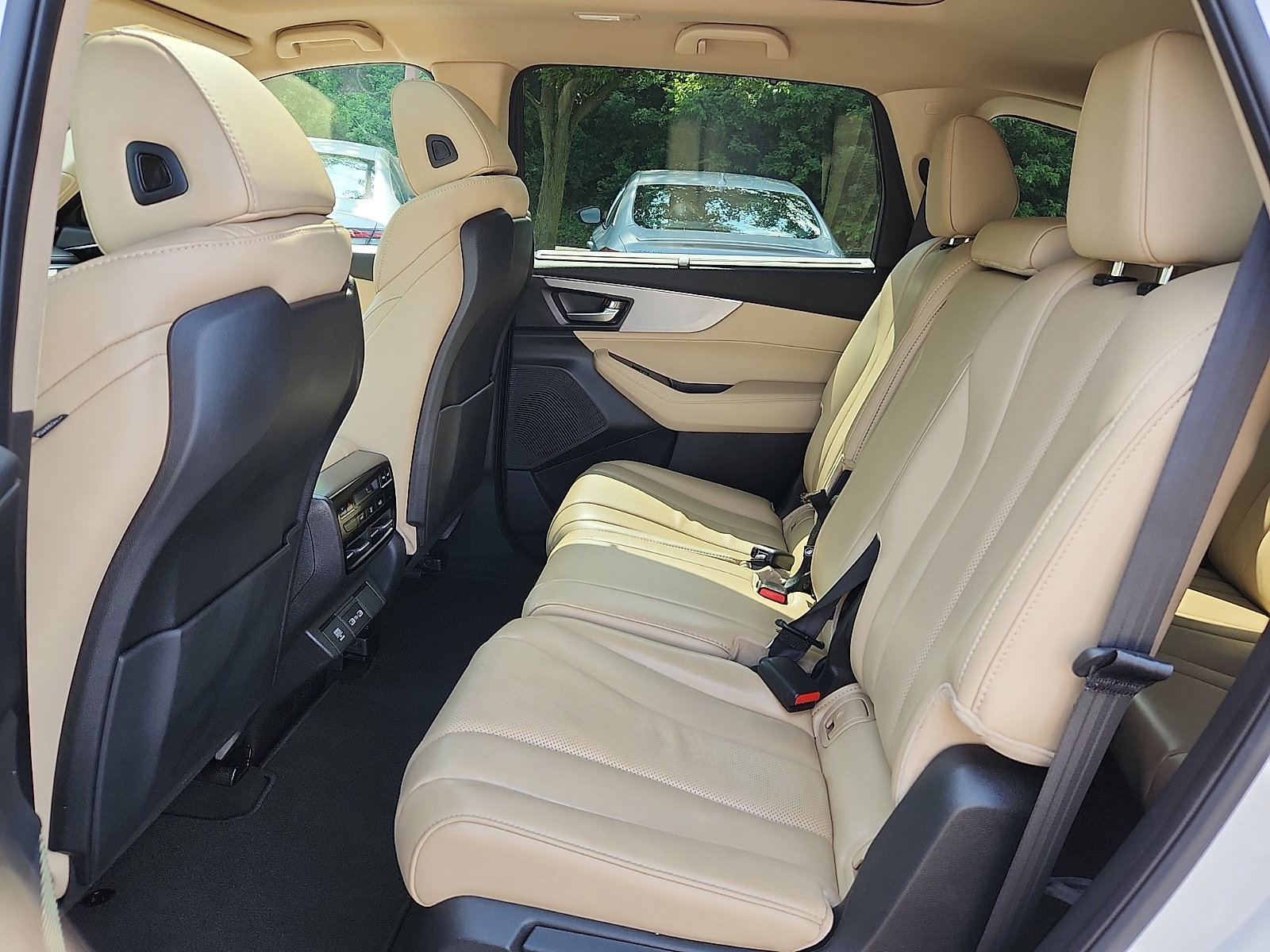 Used 2023 Acura MDX SH-AWD w/ Technology Package image 10