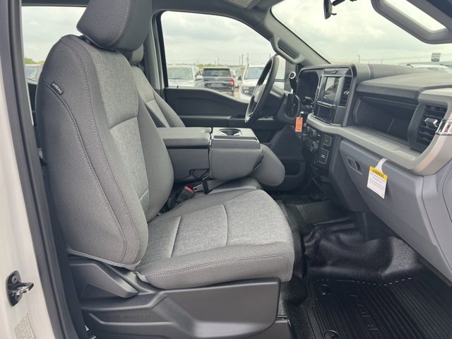 New 2025 Ford F550 XL image 11