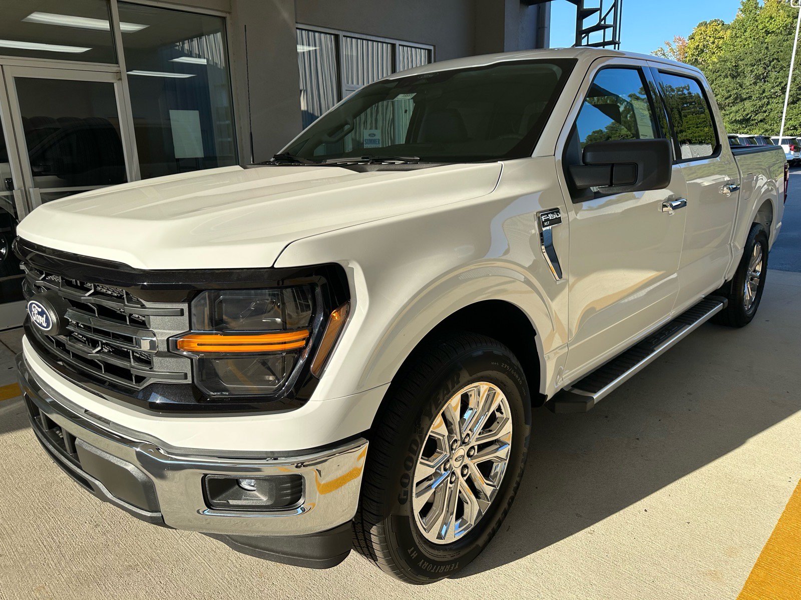 New 2026 Ford F150 XLT w/ XLT Chrome Appearance Package RWD image 3