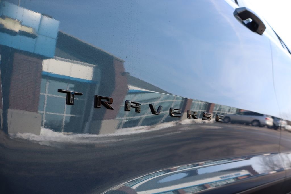 New 2026 Chevrolet Traverse LT w/ Midnight/Sport Edition image 8