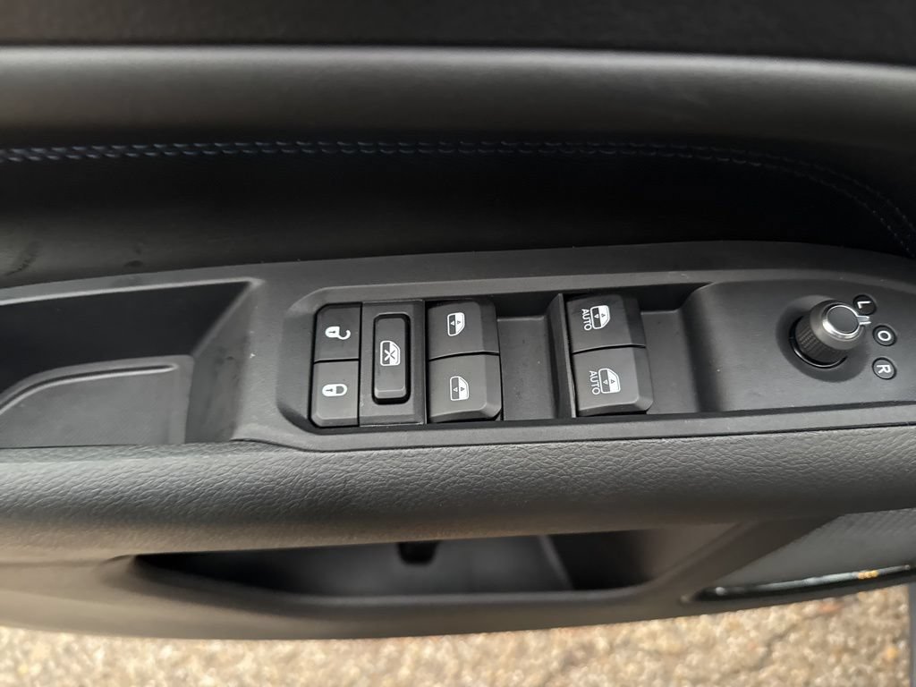 New 2026 Jeep Compass Latitude AWD/4WD image 9