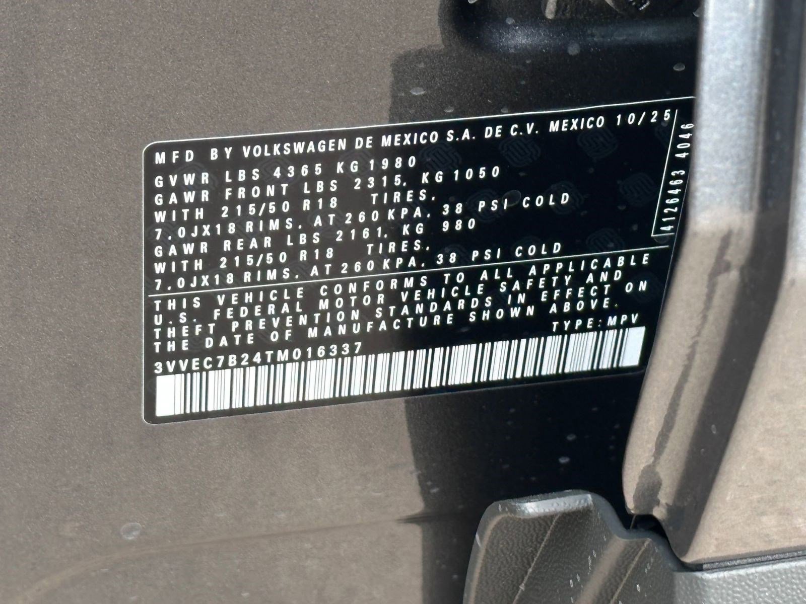 New 2026 Volkswagen Taos SE image 19